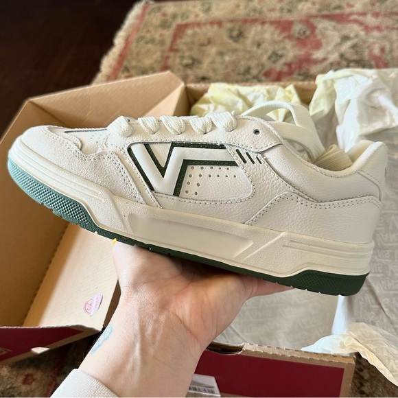 Vans Upland Shoe in Vintage Sport White/ Douglas Fir Green - Picture 2 of 7